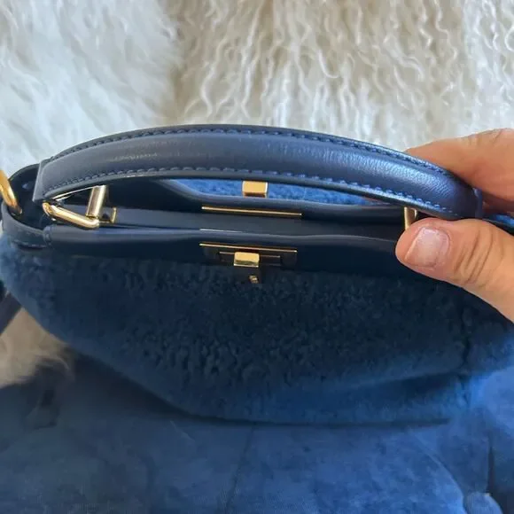 Fendi Peekaboo Mini Blue Shearling Leather bag - Picture 6 of 11